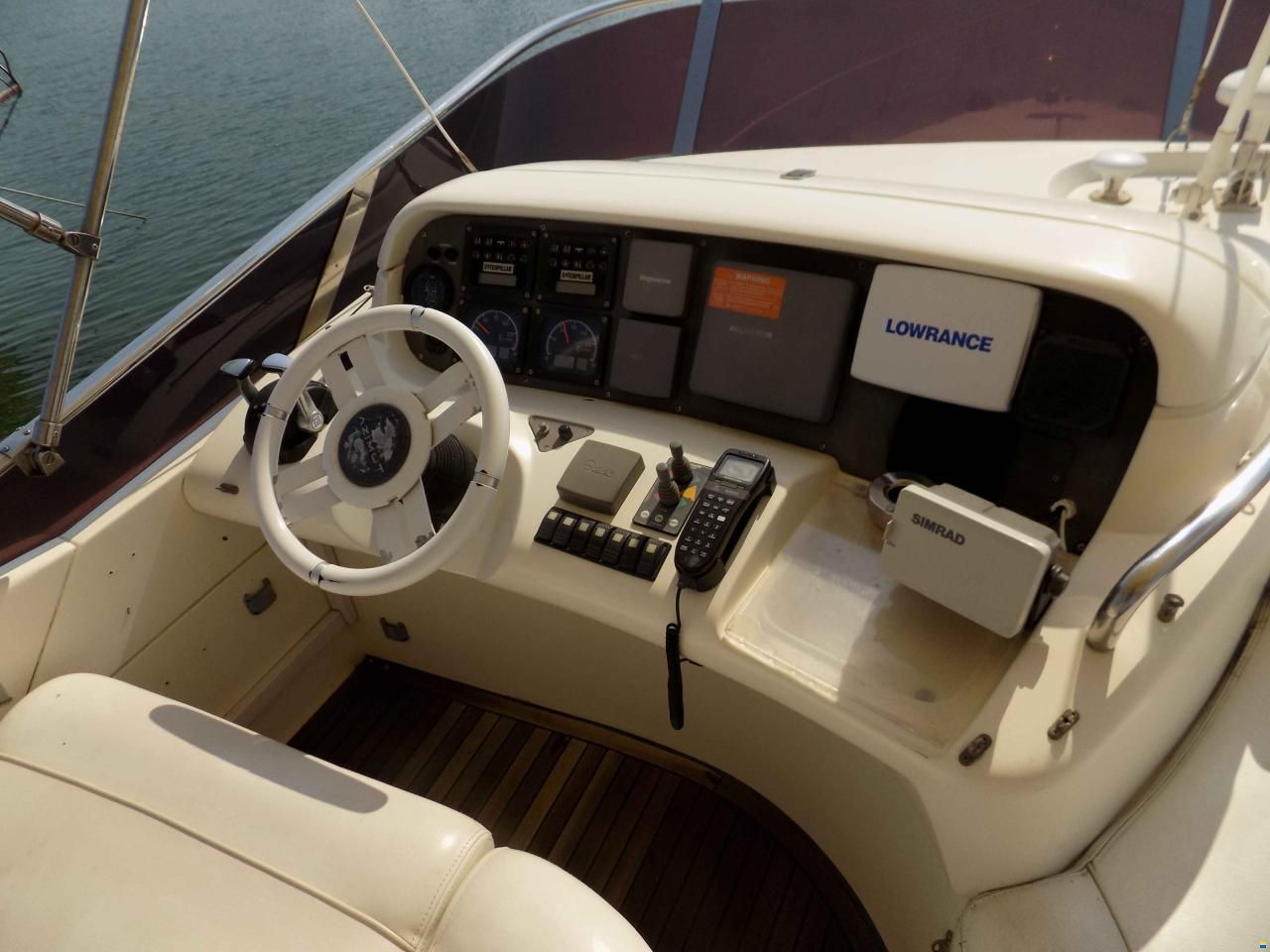 Azimut 55E