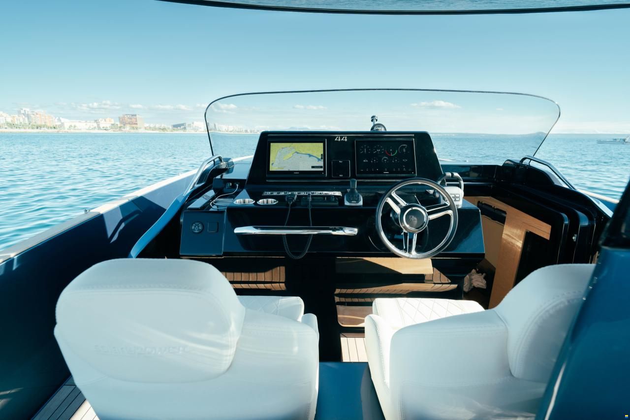 Solaris Power 44 Open