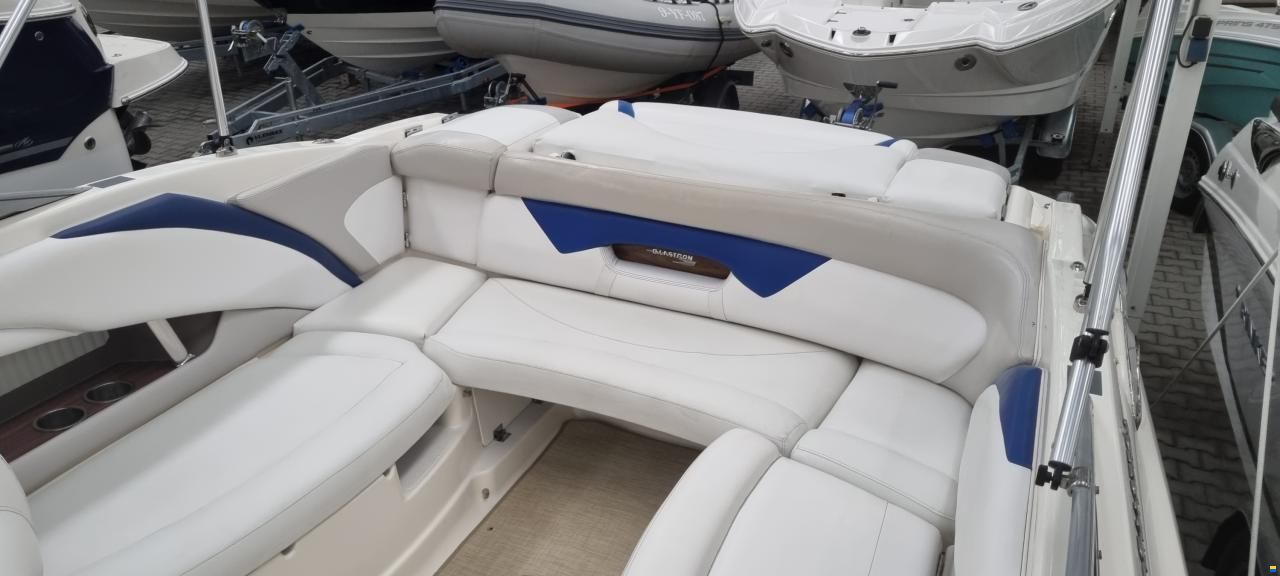Glastron 255