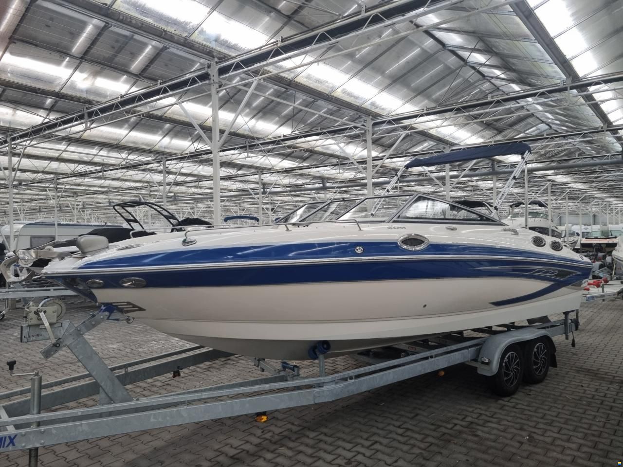 Glastron 255
