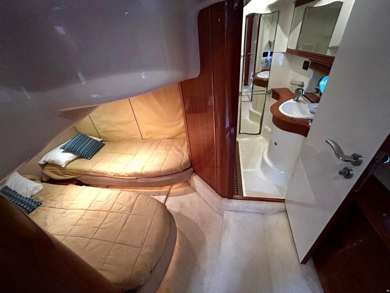 Gobbi 42 Atlantis