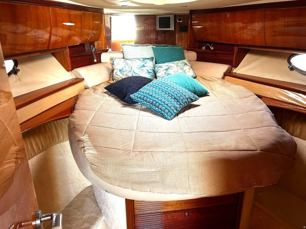 Gobbi 42 Atlantis