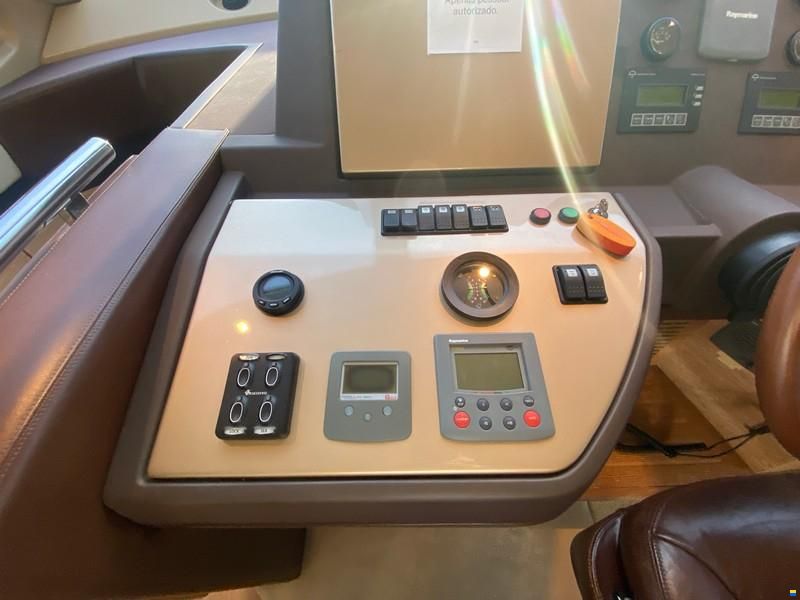 Azimut 60 Fly