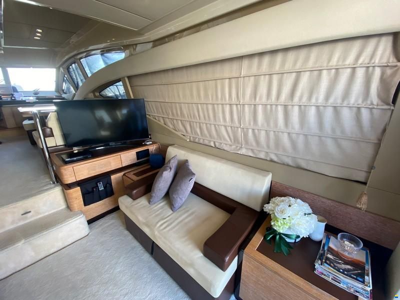 Azimut 60 Fly
