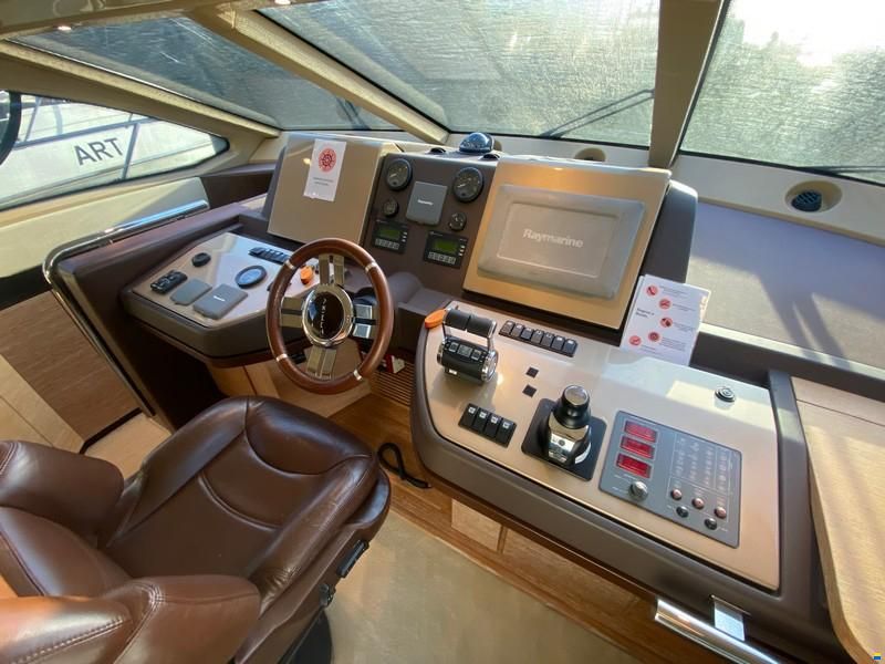 Azimut 60 Fly