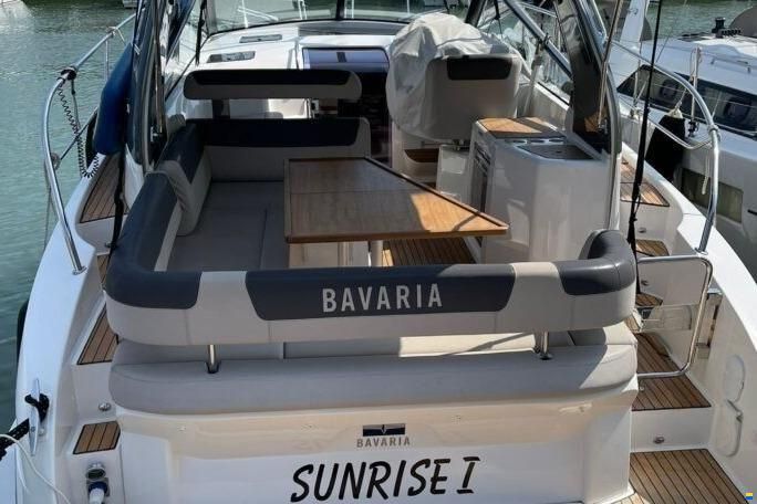 Bavaria S33