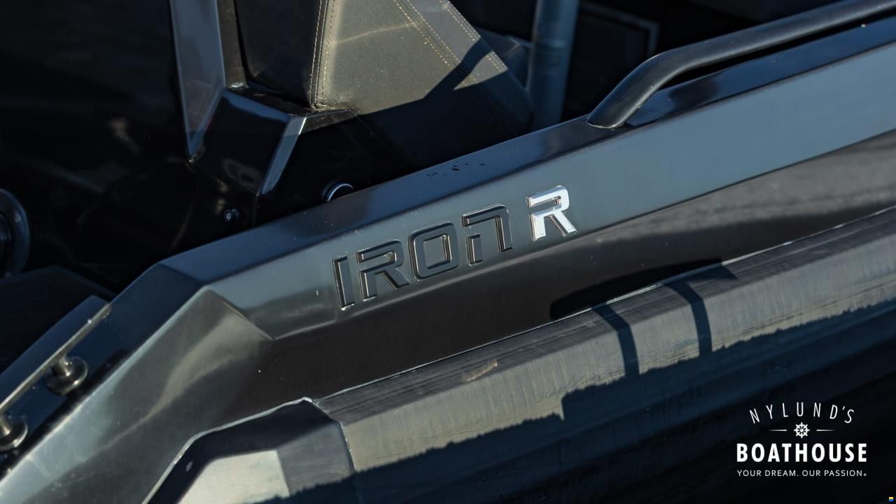 IRON 827