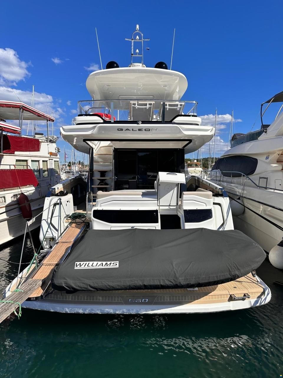 Galeon 560 Fly