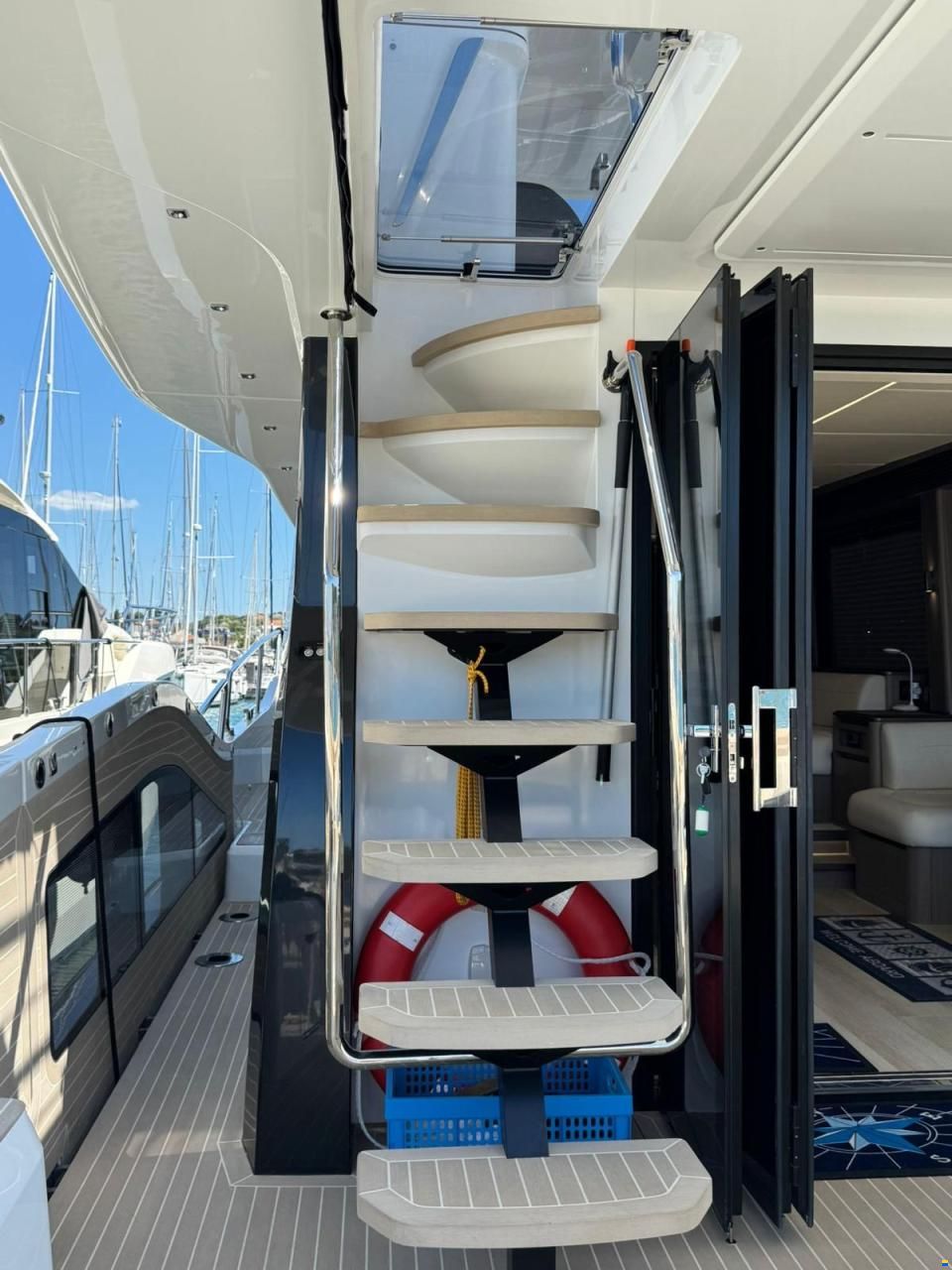 Galeon 560 Fly