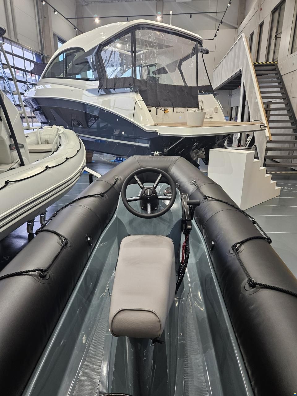 Bombard Explorer 420