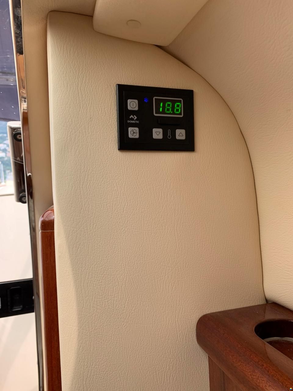 Windy Grand Tornado 32