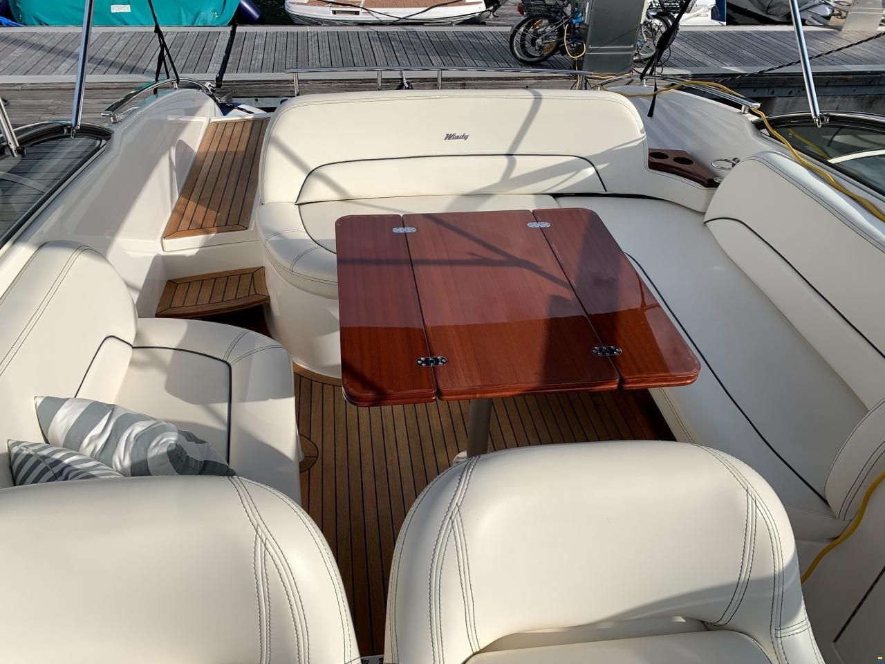 Windy Grand Tornado 32