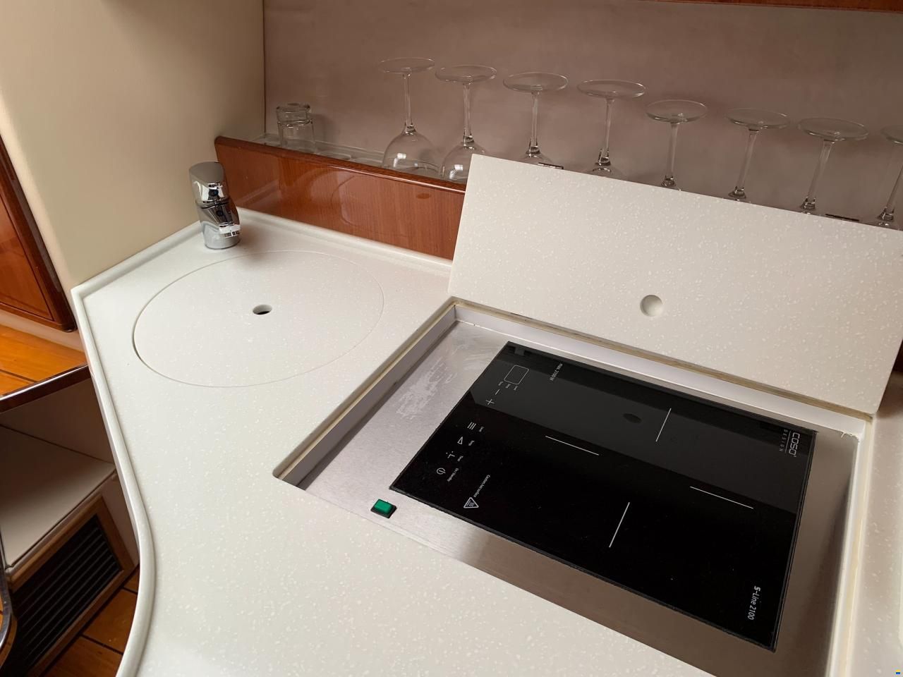 Windy Grand Tornado 32