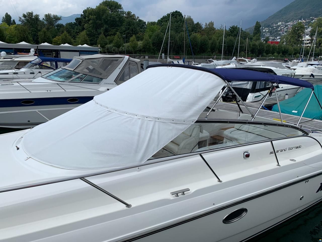 Windy Grand Tornado 32