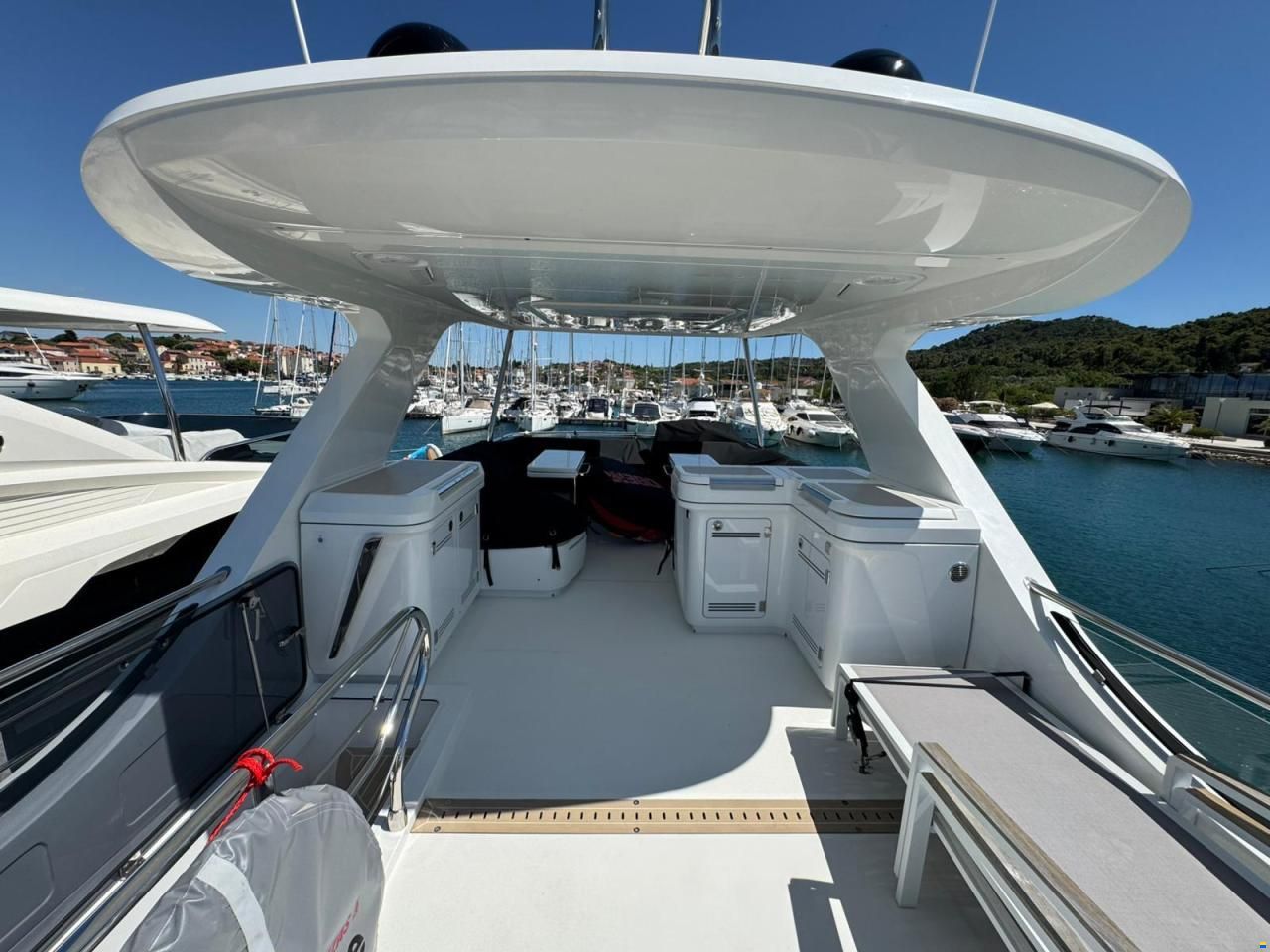 Galeon 560 Fly