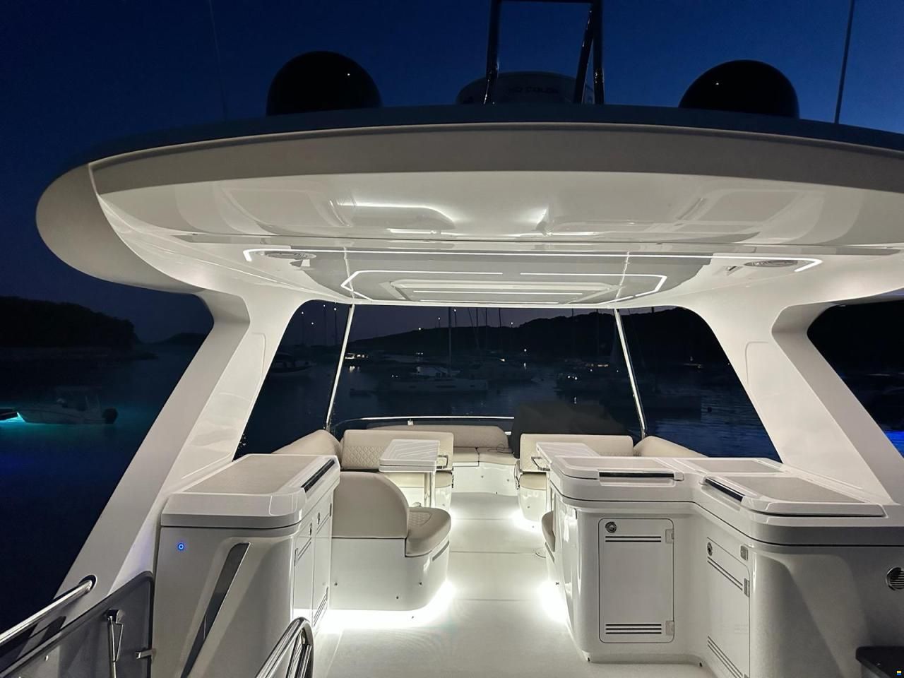 Galeon 560 Fly