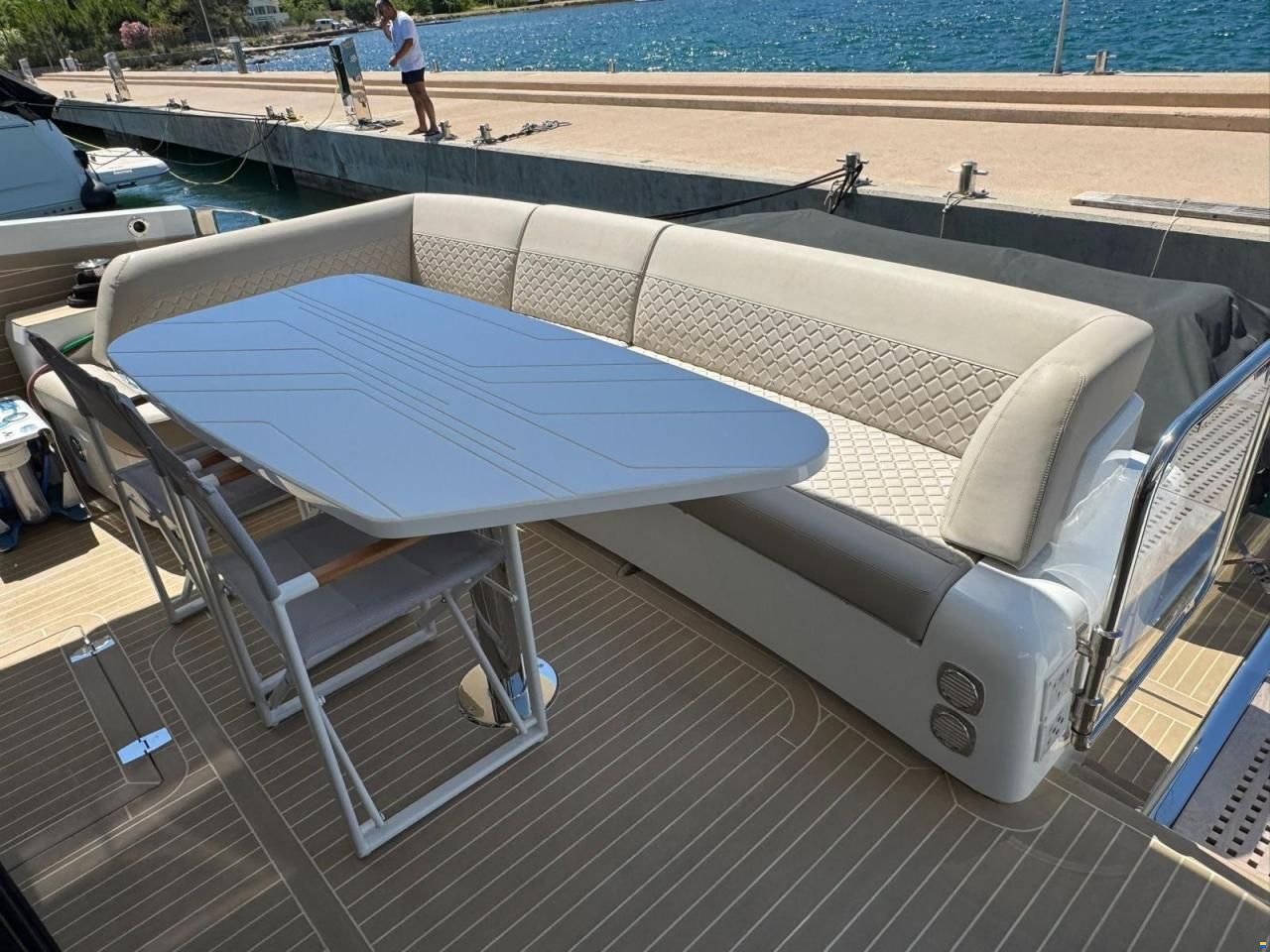 Galeon 560 Fly