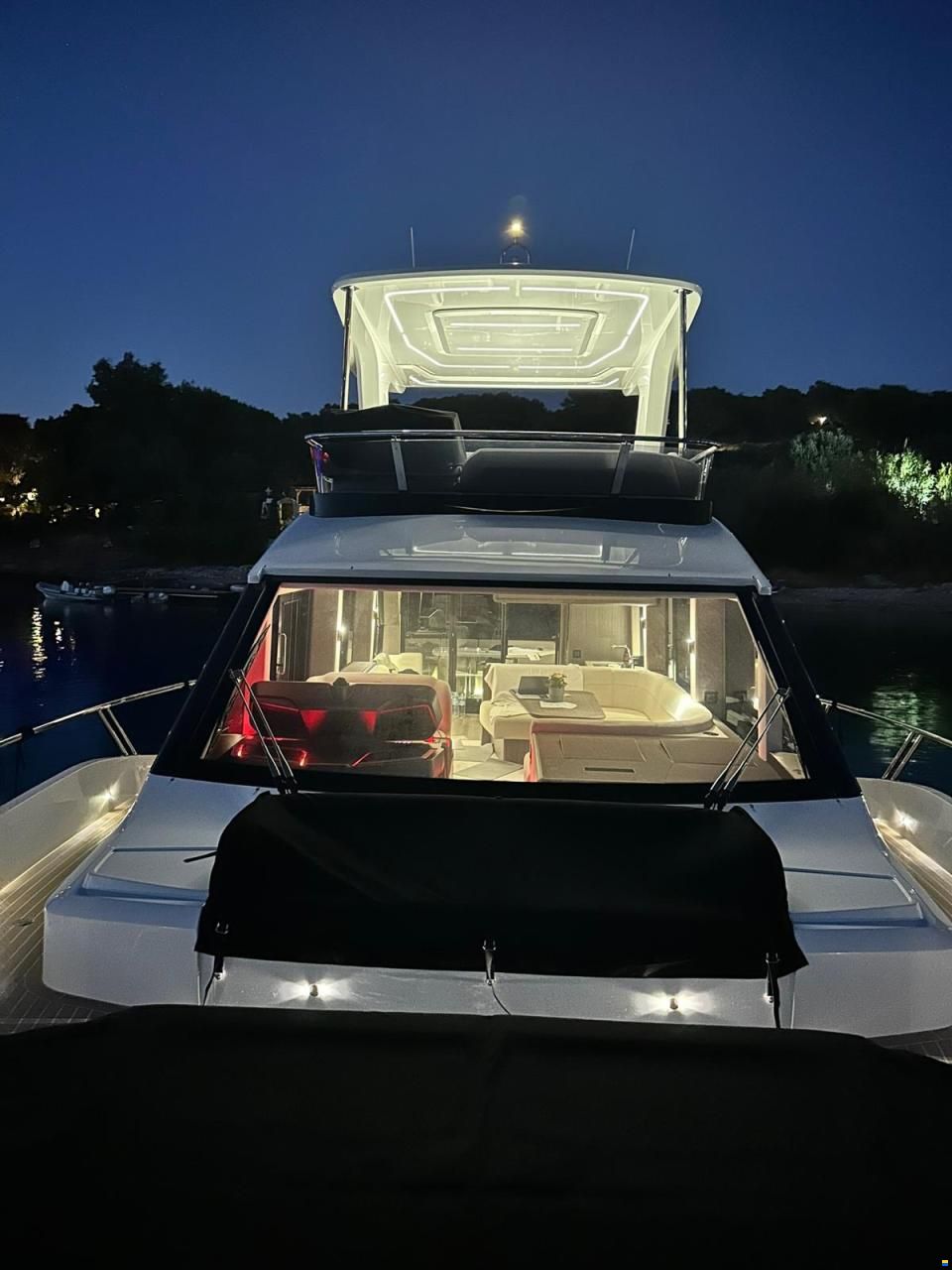 Galeon 560 Fly