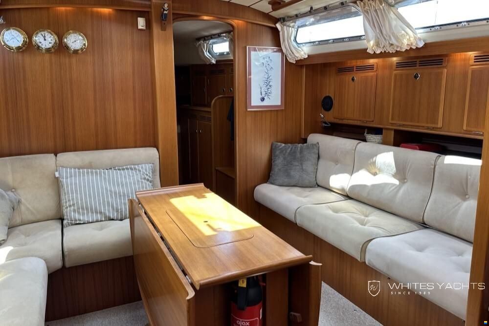 Hallberg-Rassy 43