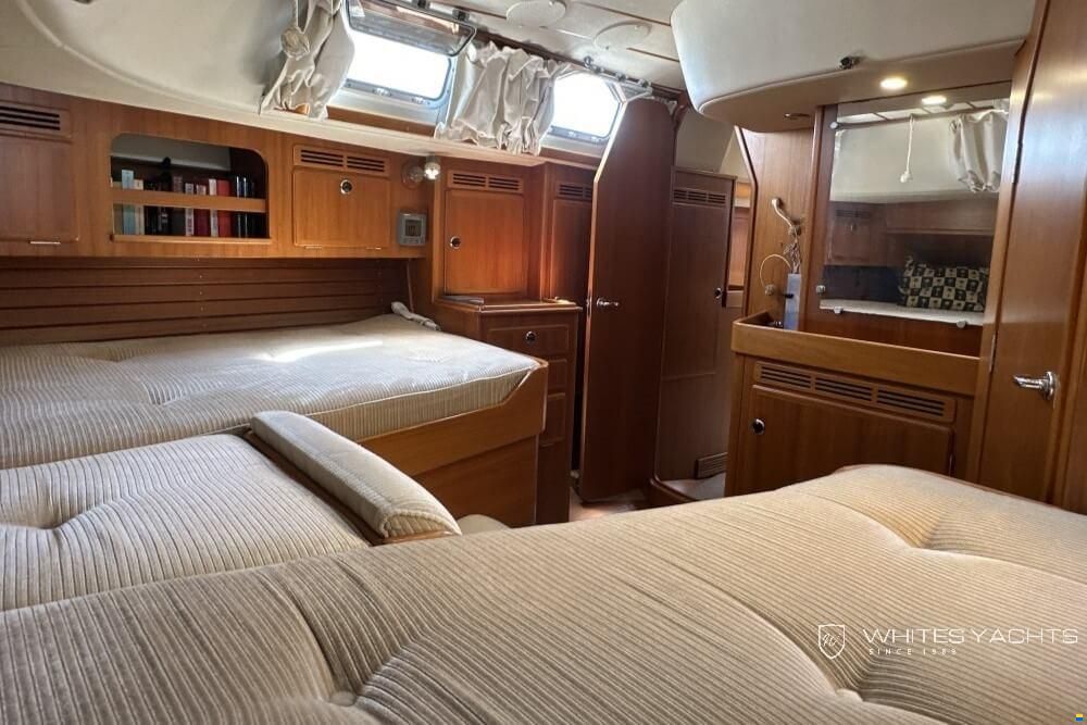 Hallberg-Rassy 43