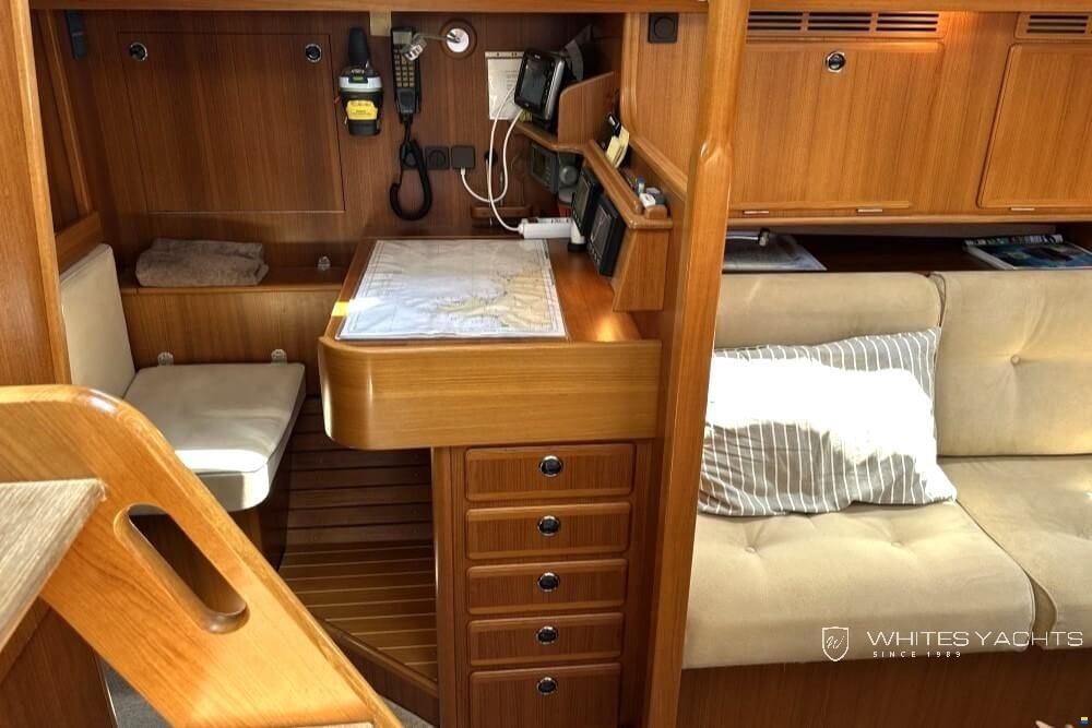 Hallberg-Rassy 43