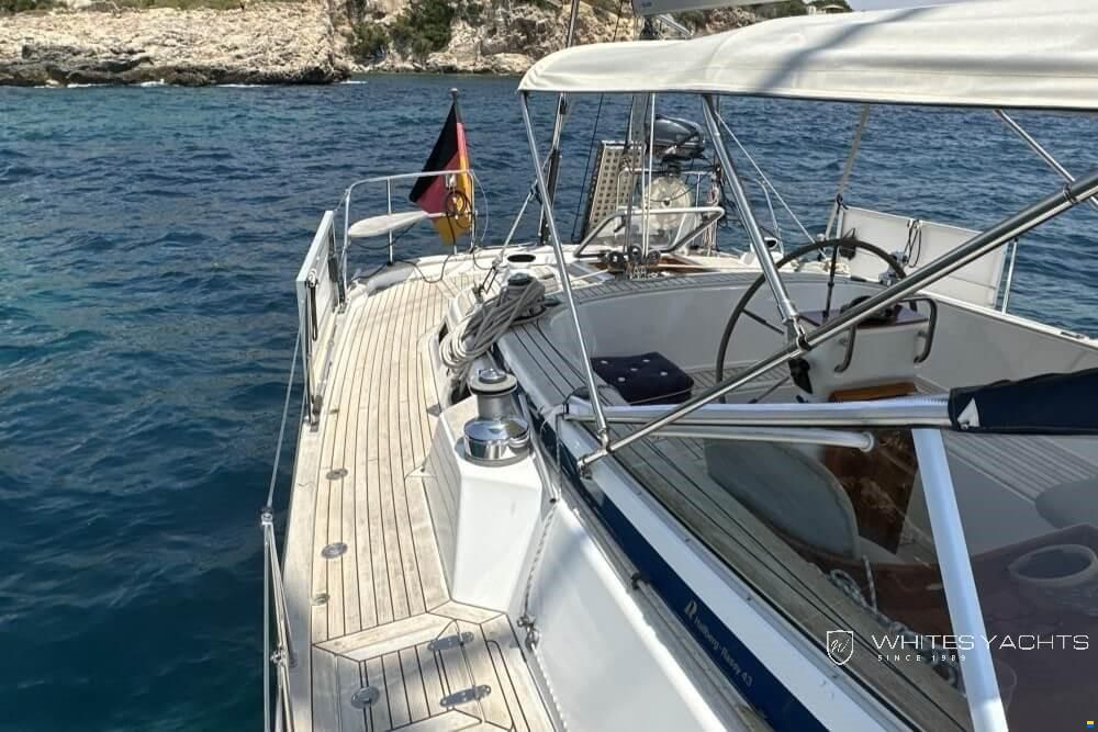 Hallberg-Rassy 43