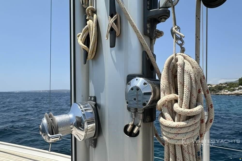 Hallberg-Rassy 43