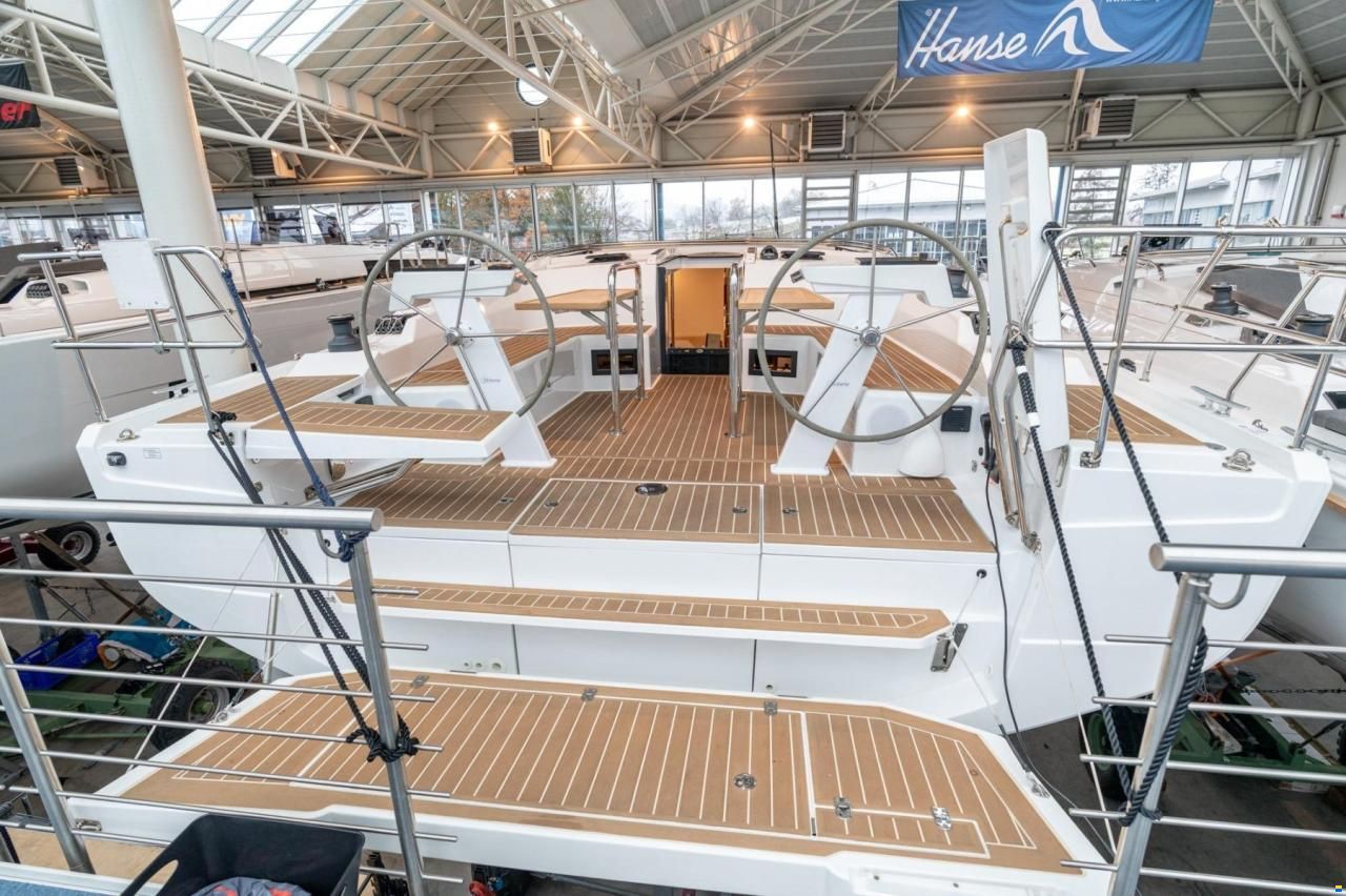 Hanse 410