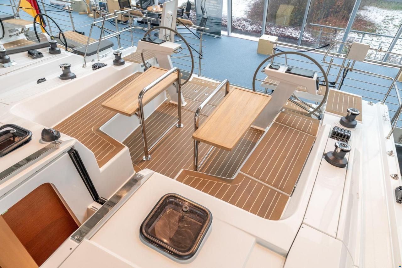 Hanse 410