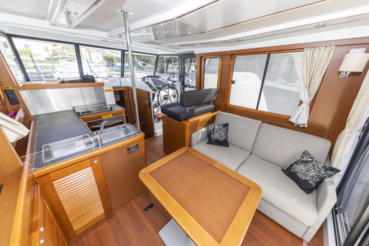 Beneteau Swift Trawler 34