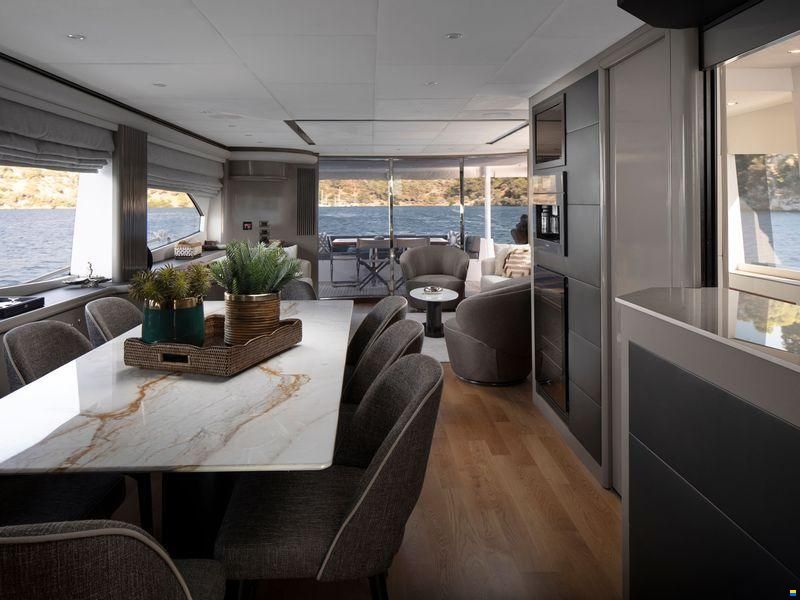 Sunseeker 94 Yacht