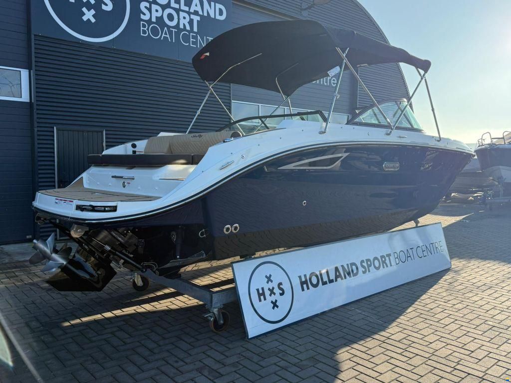Sea Ray SDX 230