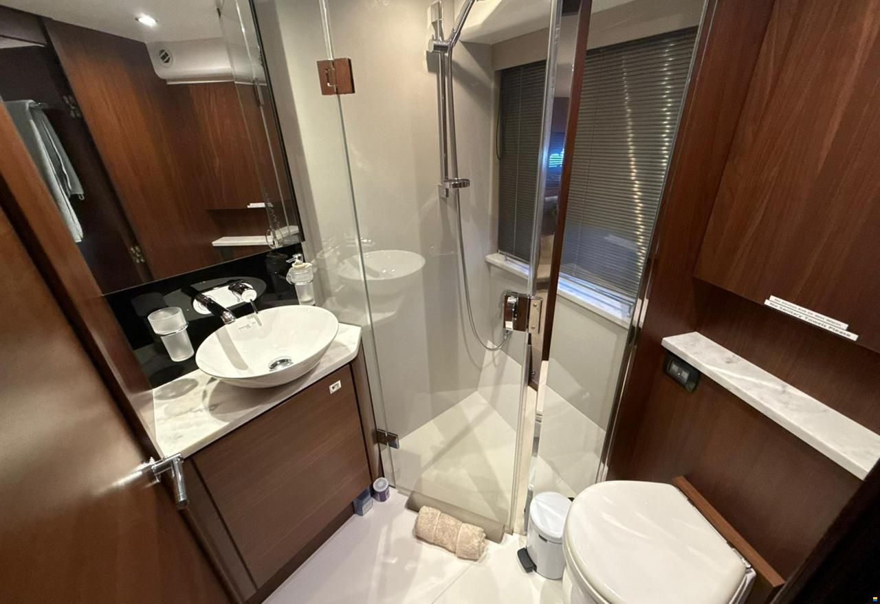 Princess V 48 open