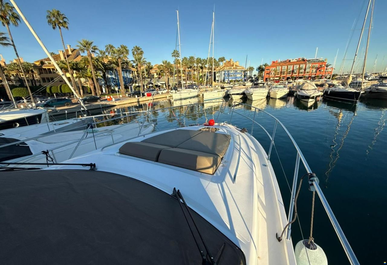 Princess V 48 open