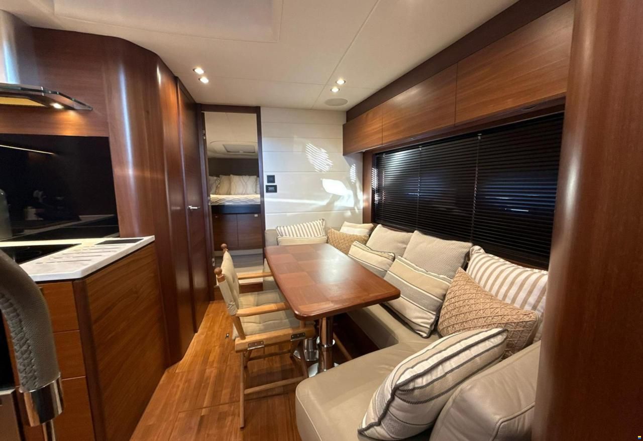 Princess V 48 open