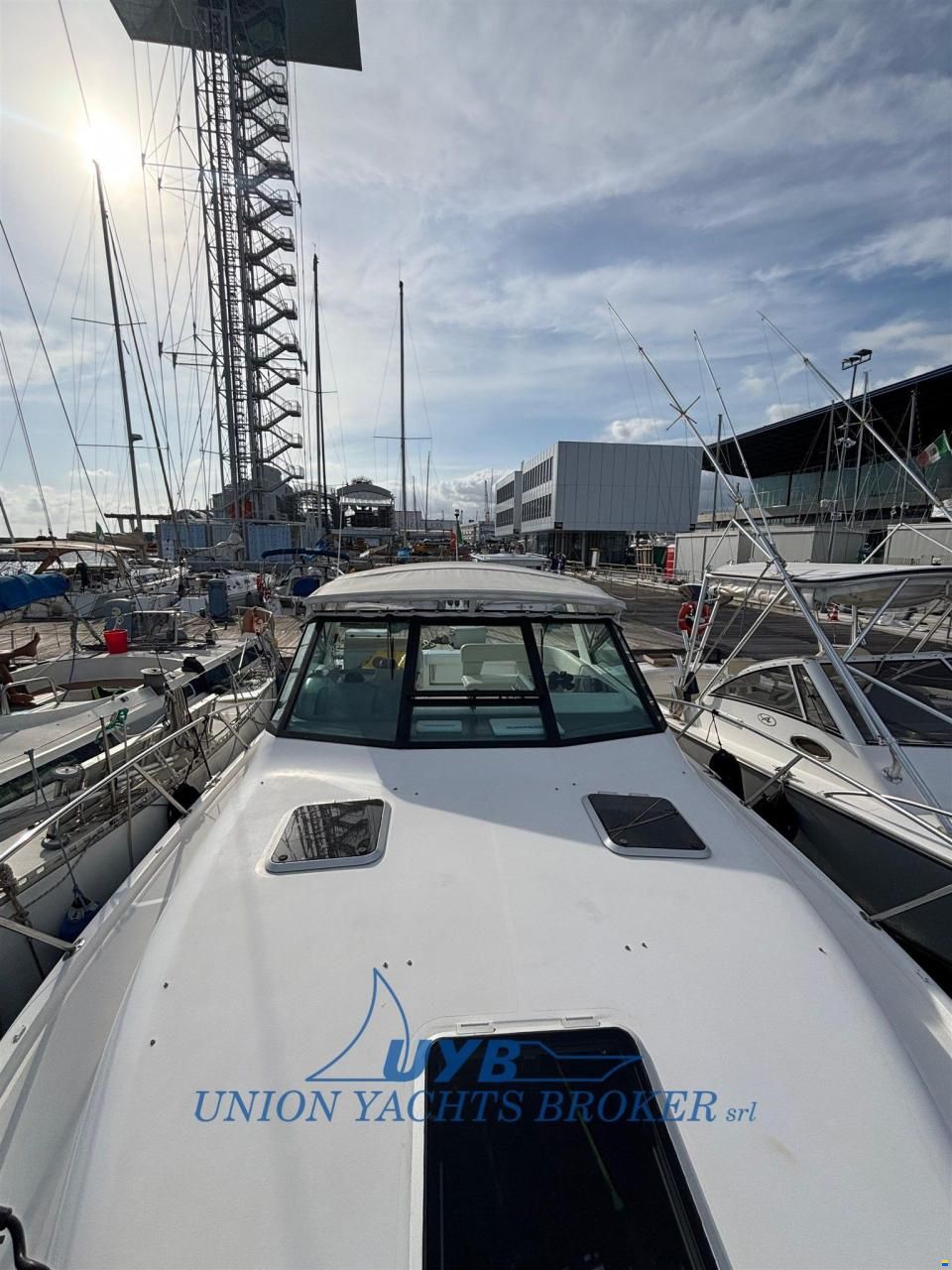 Tiara 3100 Open