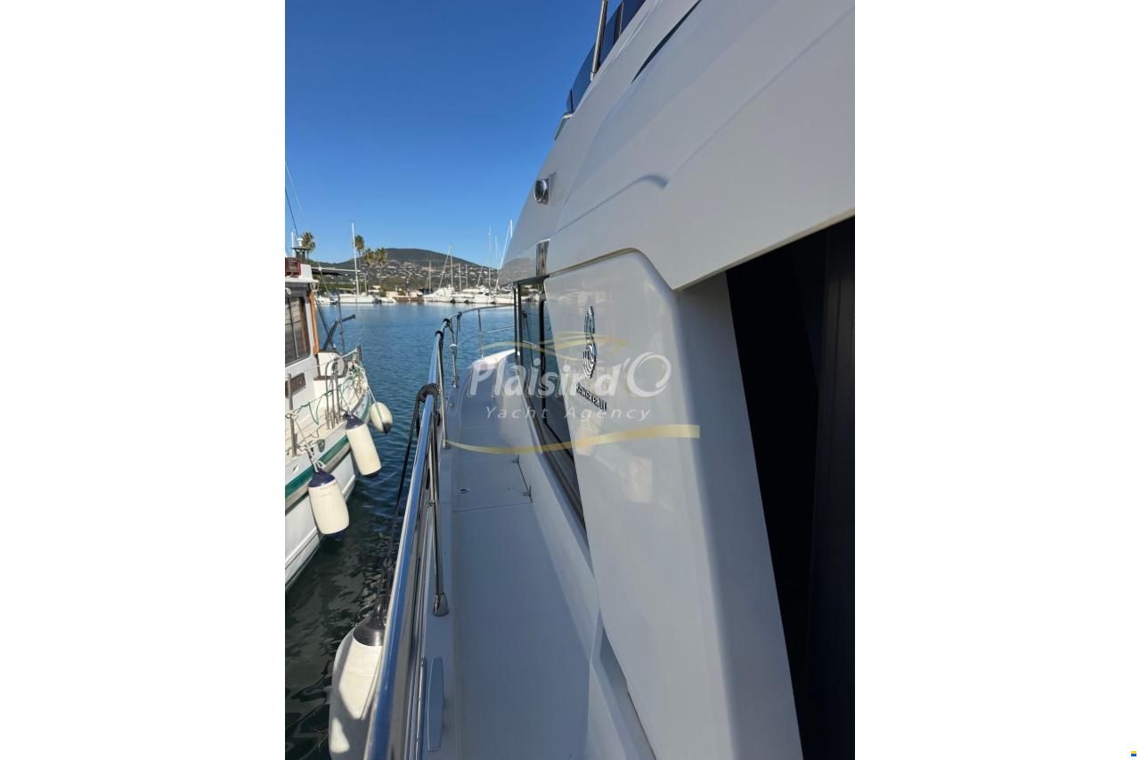 Beneteau Swift Trawler 35