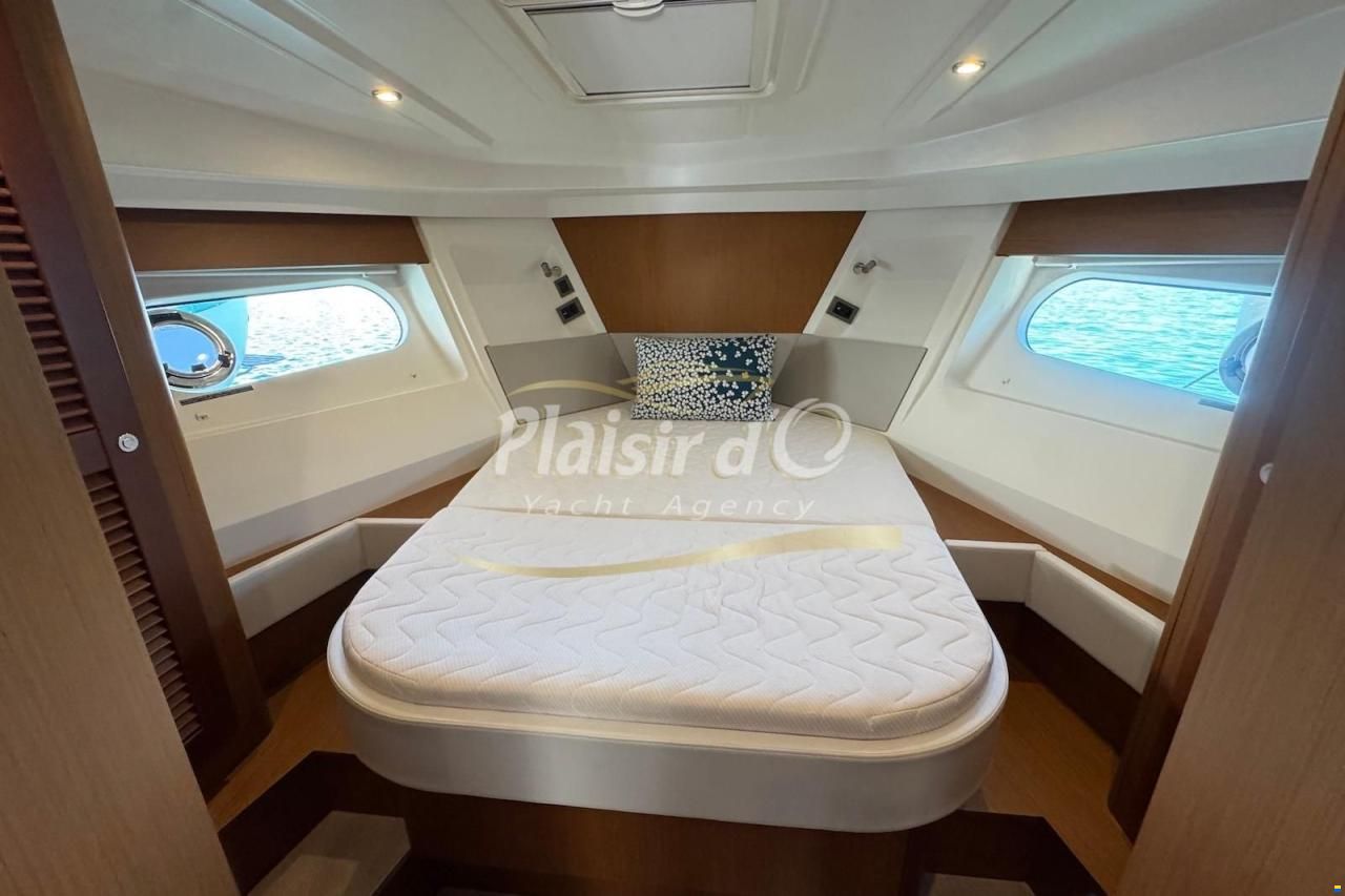 Beneteau Swift Trawler 35
