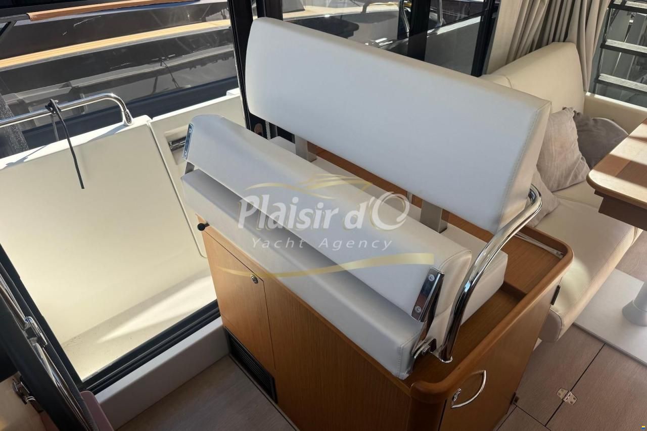 Beneteau Swift Trawler 35