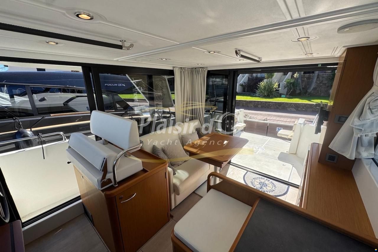 Beneteau Swift Trawler 35