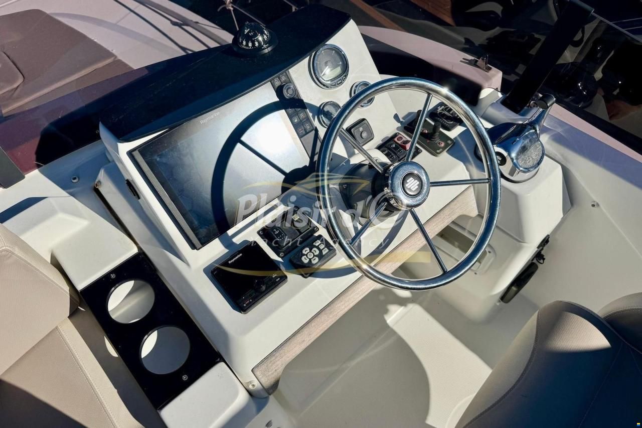 Beneteau Swift Trawler 35