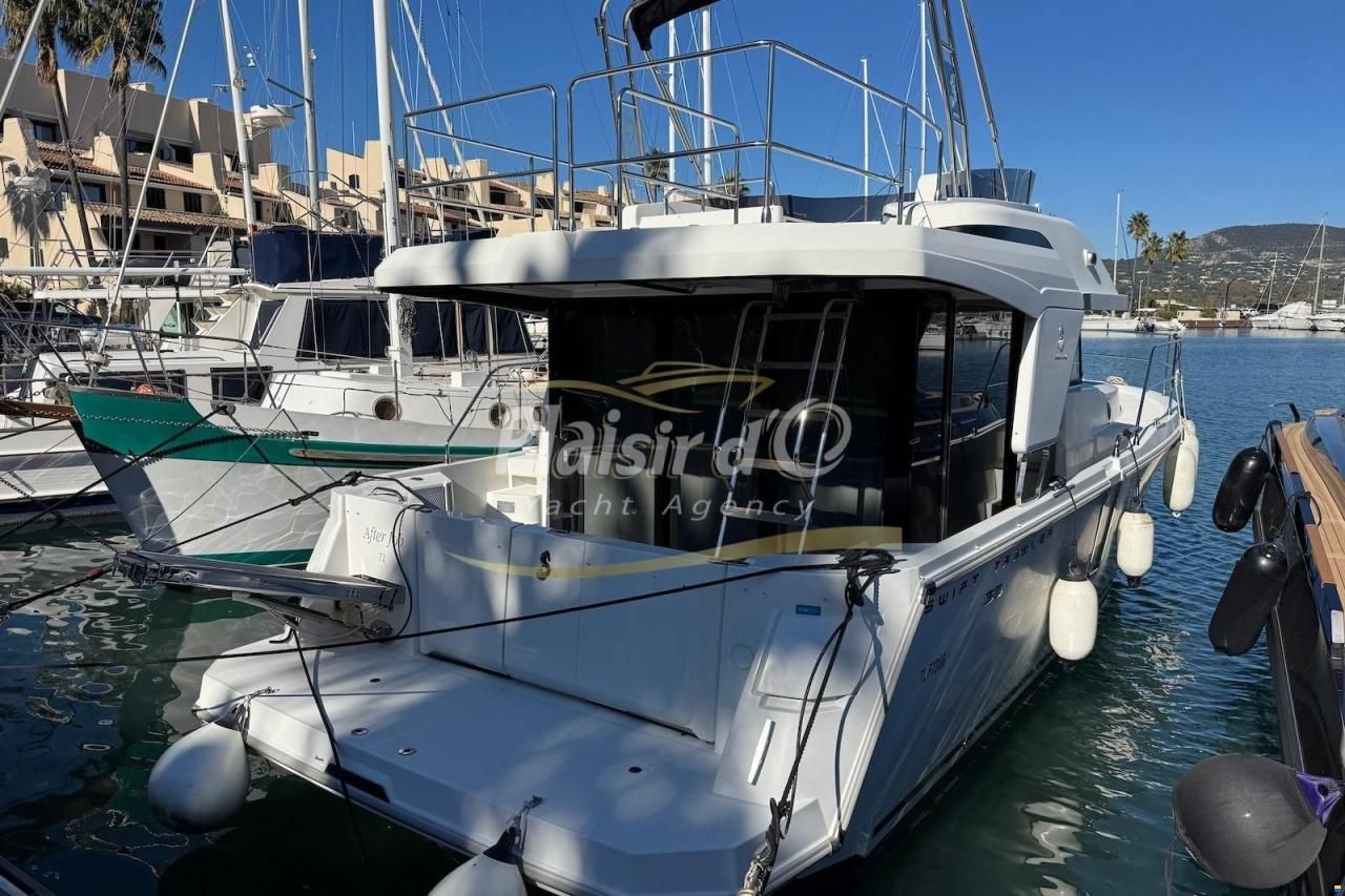 Beneteau Swift Trawler 35