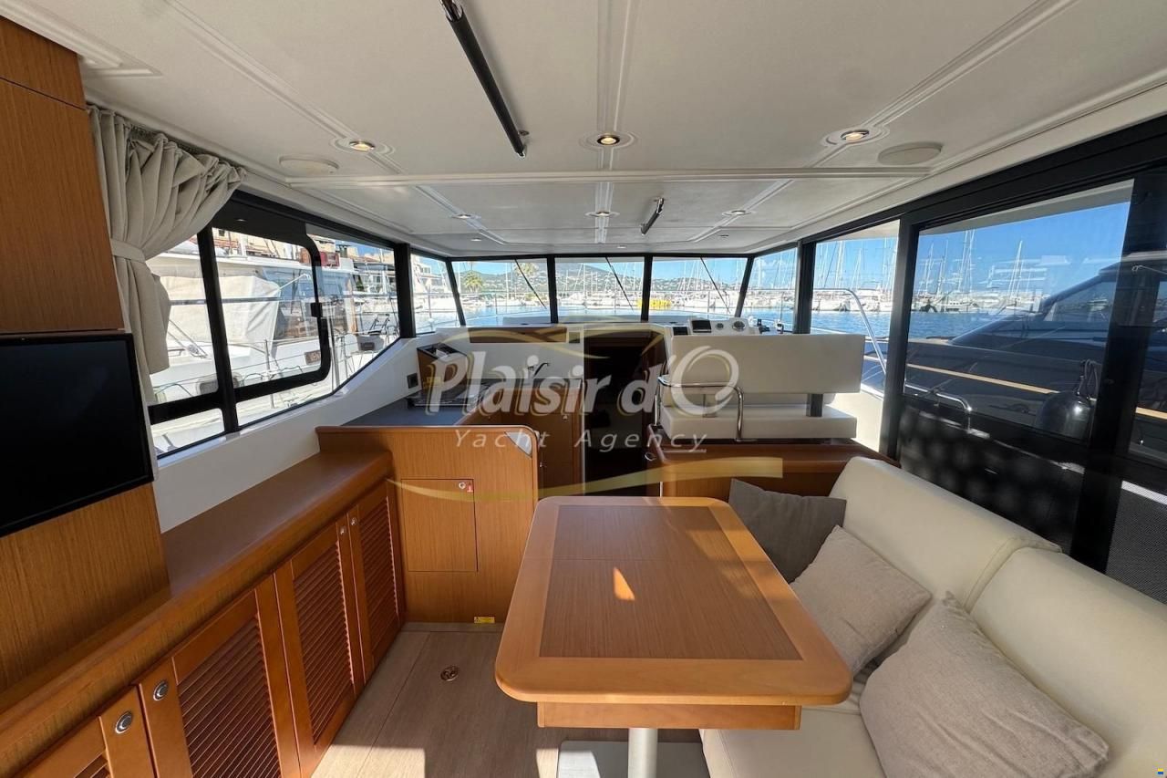 Beneteau Swift Trawler 35