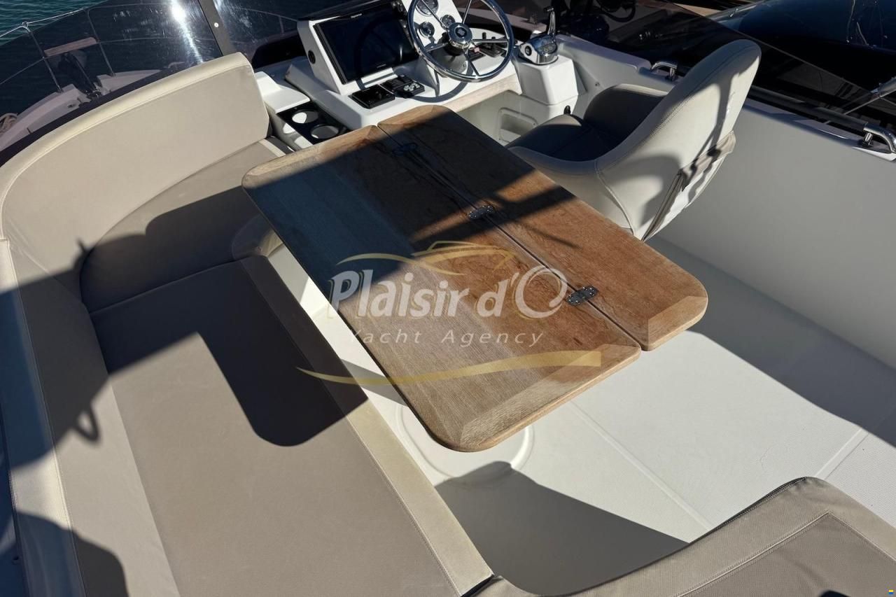 Beneteau Swift Trawler 35
