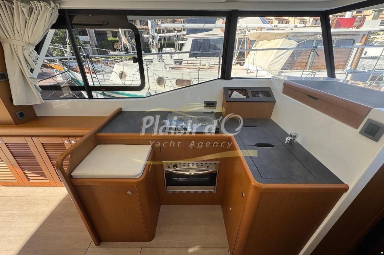 Beneteau Swift Trawler 35