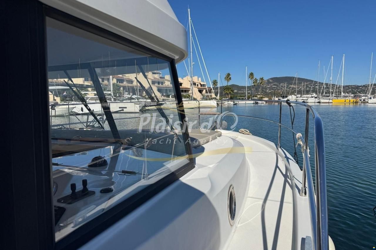 Beneteau Swift Trawler 35
