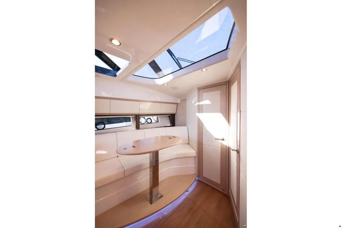 Focus Motor Yacht Power 36