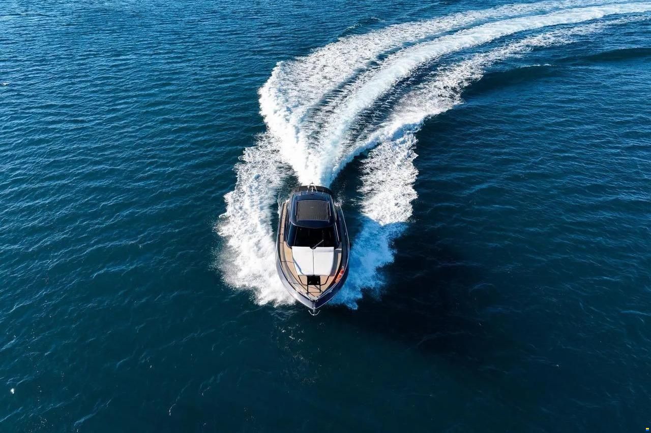 Focus Motor Yacht Power 36