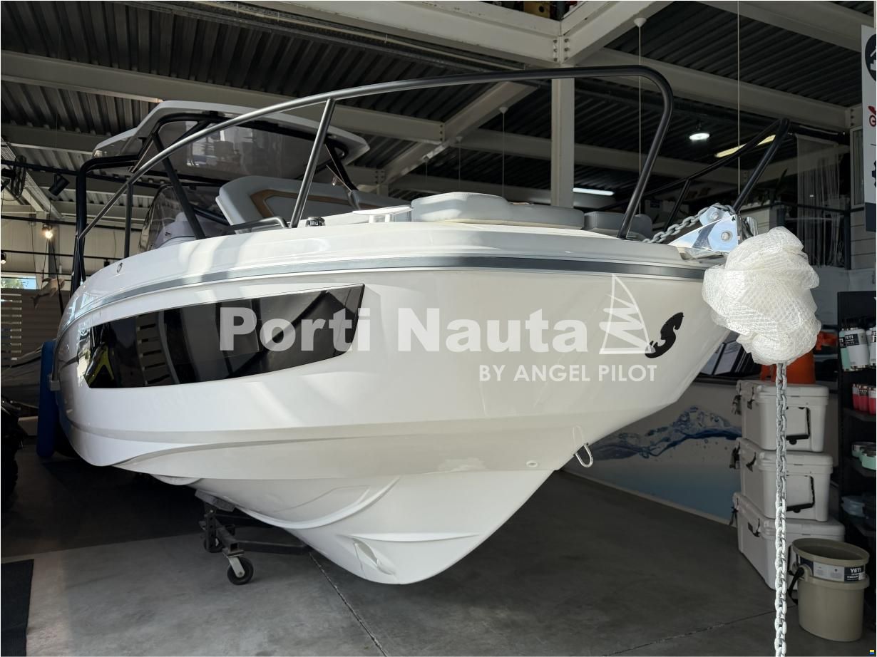 Beneteau Flyer 8 SUNdeck V2