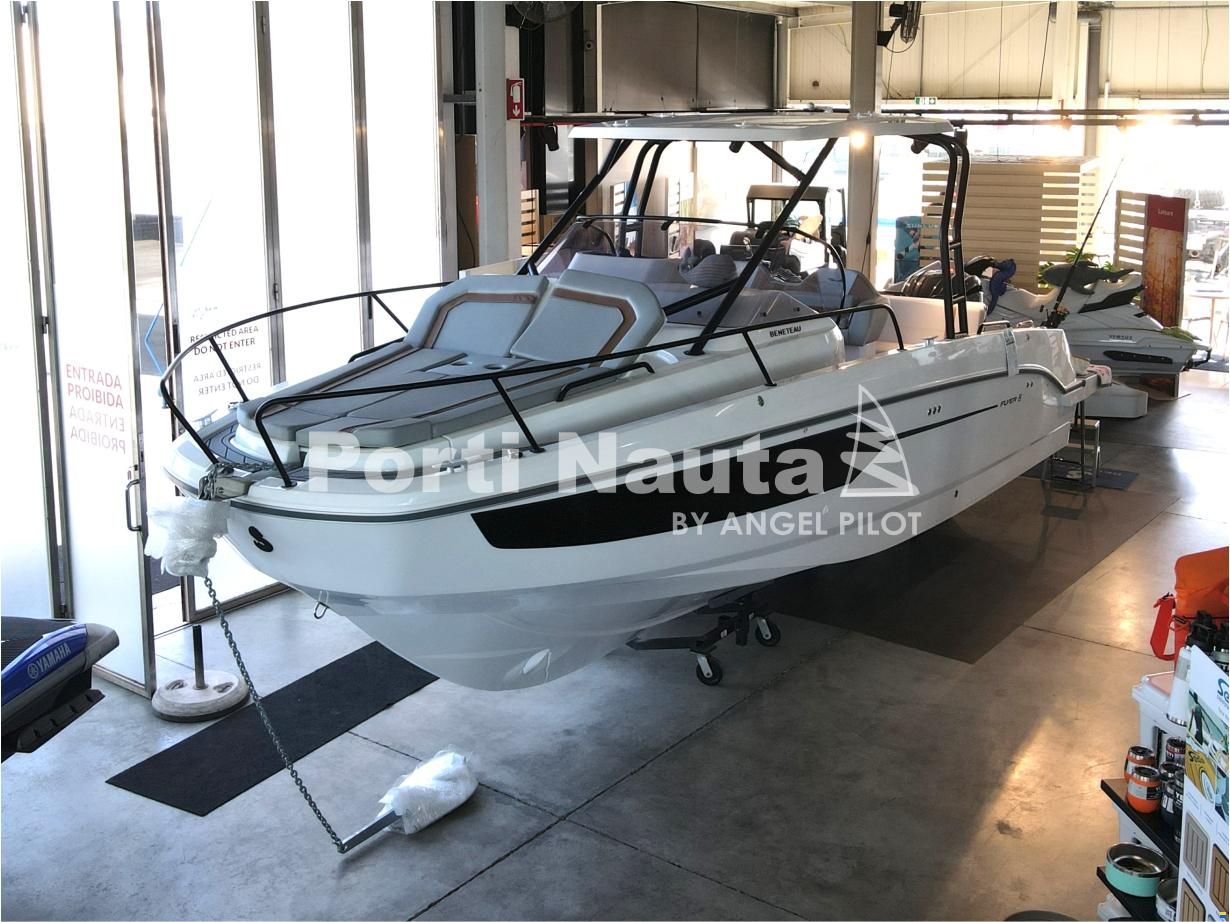 Beneteau Flyer 8 SUNdeck V2